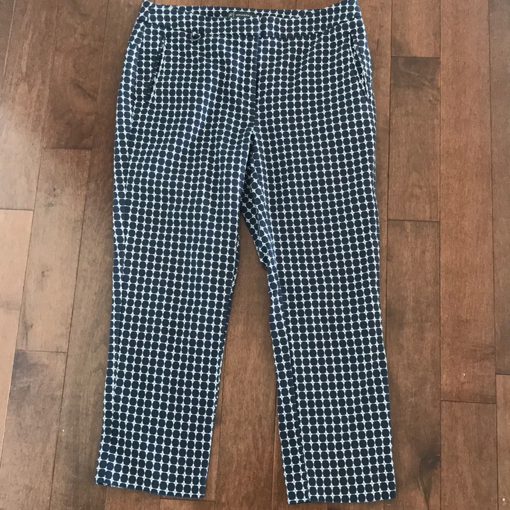Adrianna Papell Navy Blue and White Cropped Pants